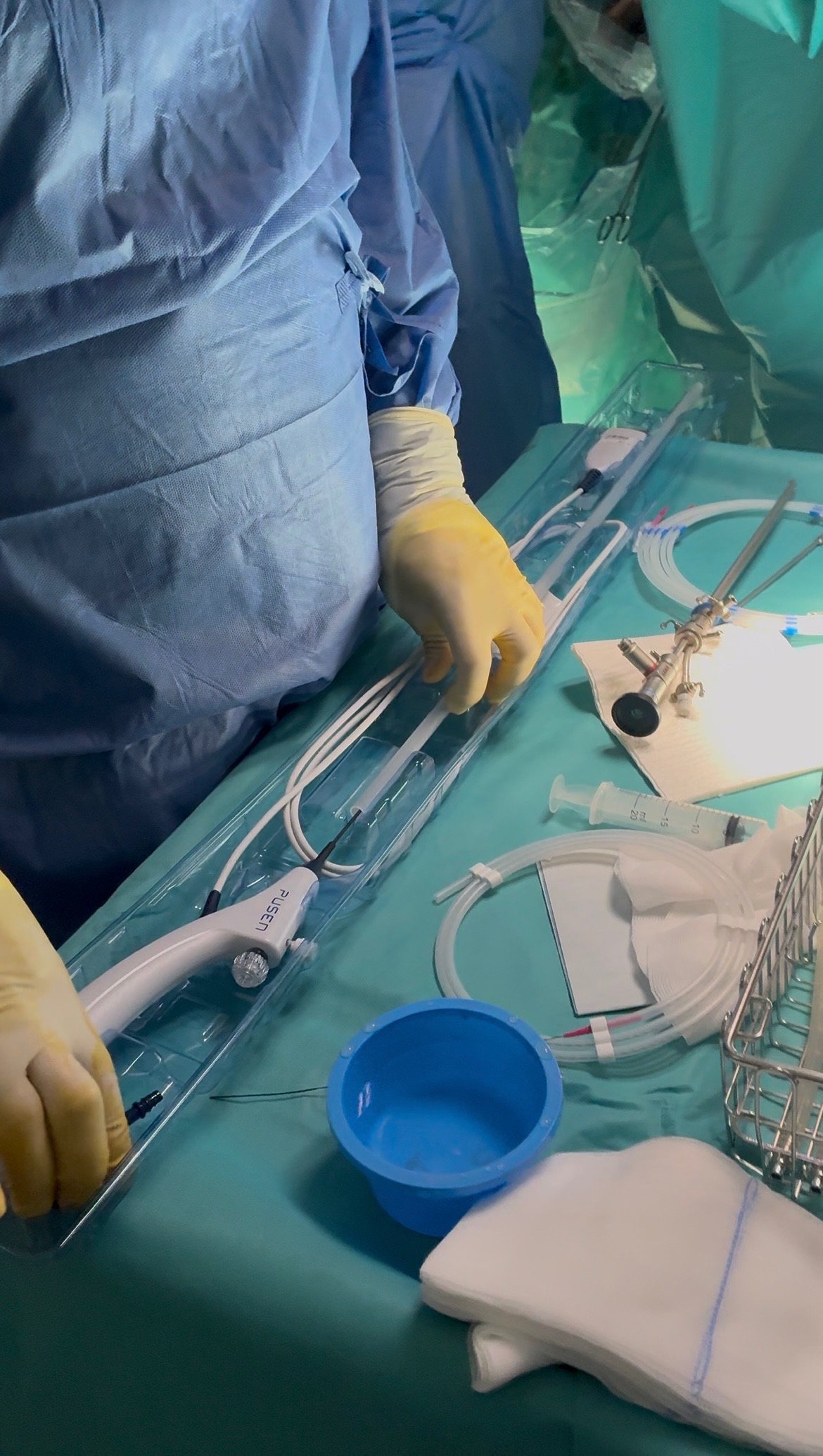 Dr Hadjipavlou performing ureteroscopic laser lithotripsy